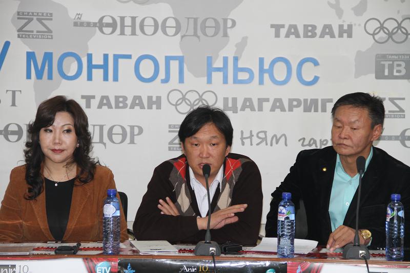 Монголын дууны урлагийнхан мэдээлэл хийлээ